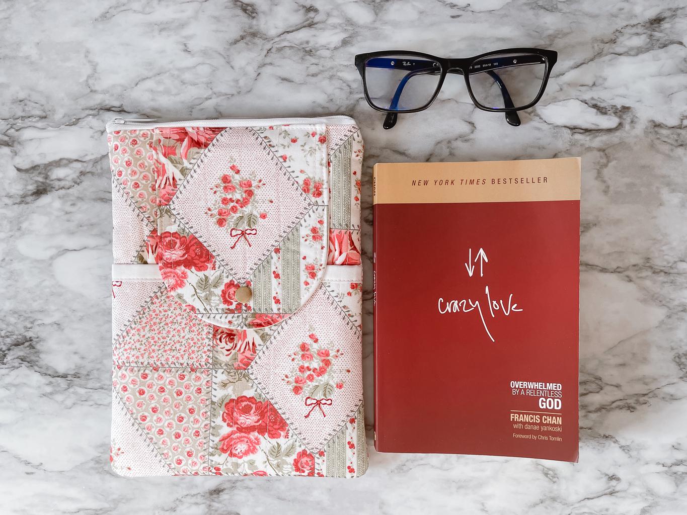 The Arden Quilted Book & E-Reader Sleeve