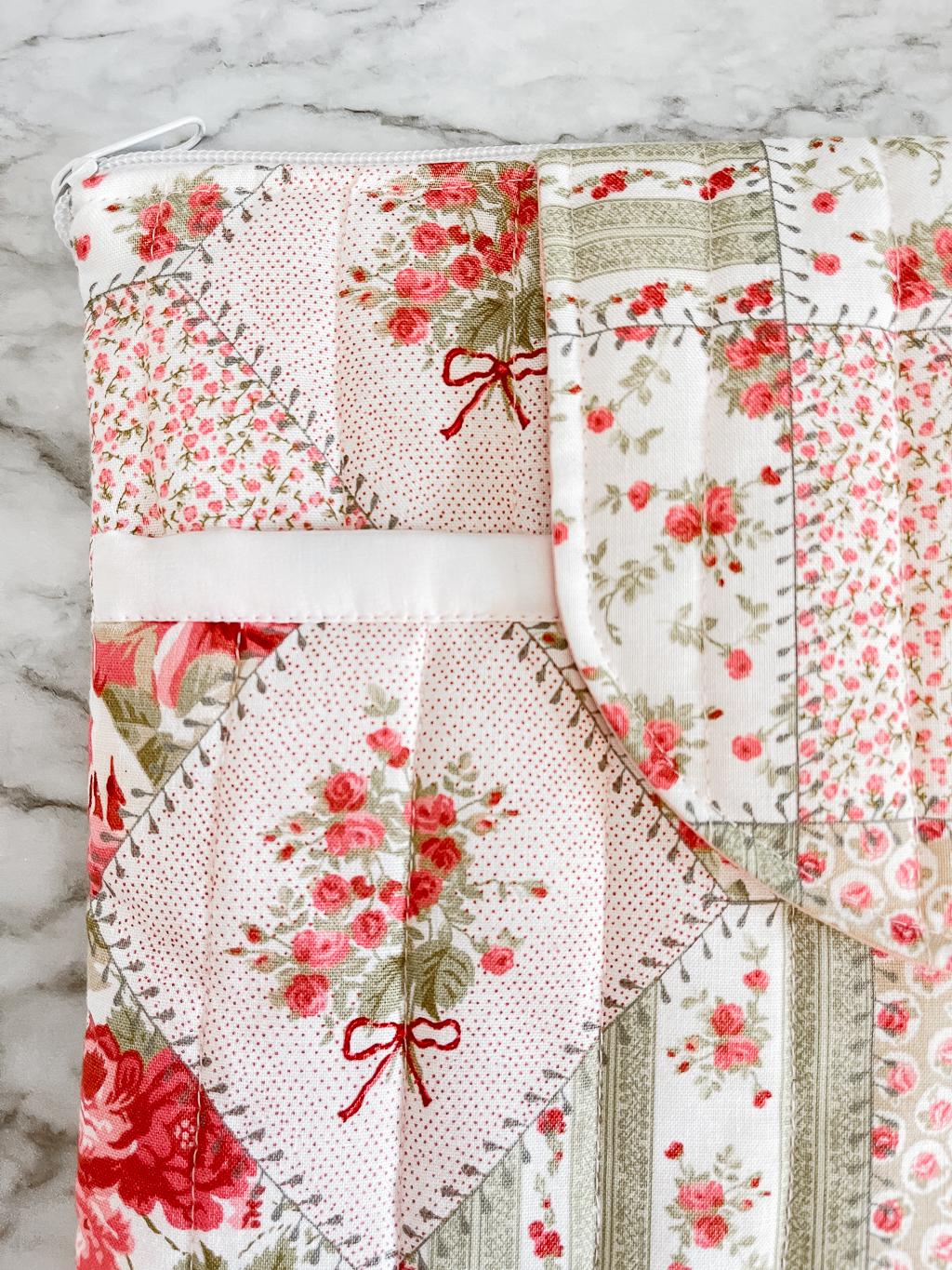 The Arden Quilted Laptop Sleeve