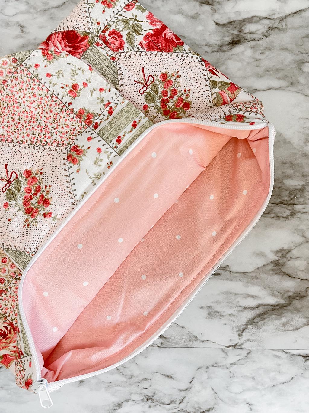 The Arden Quilted Laptop Sleeve